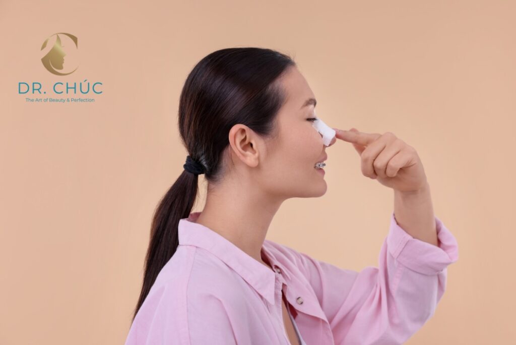 Hướng dẫn chăm sóc để đầu mũi nhanh hết to