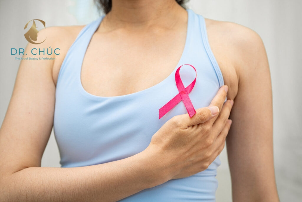 Những rủi ro tiềm ẩn khi uống thuốc nội tiết tố sau mãn kinh