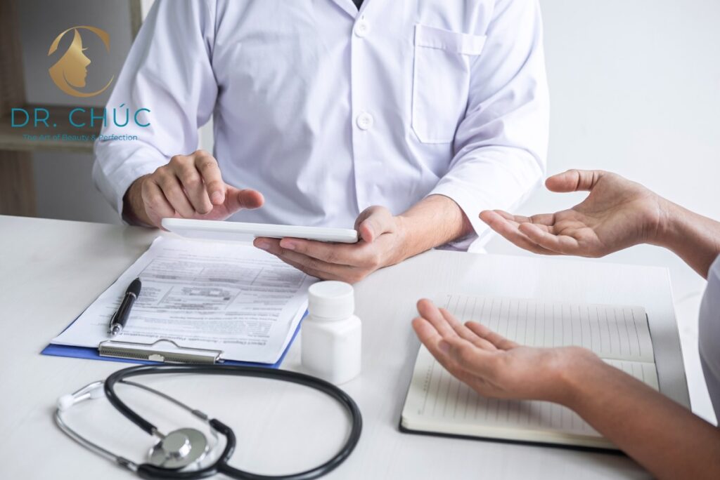 Lời khuyên từ Bác sĩ Chúc: Cân nhắc kỹ trước khi sử dụng thuốc nội tiết tố