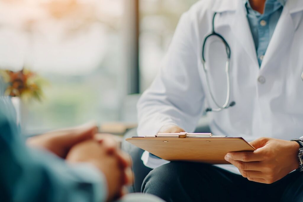 Cách phòng tránh bệnh phụ khoa ở phụ nữ mãn kinh