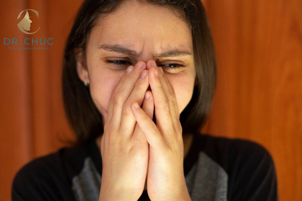 Nguyên nhân gây lõm đầu mũi