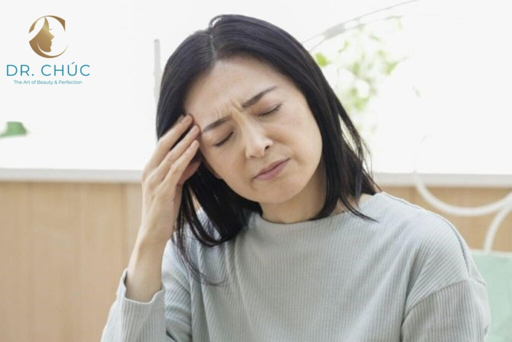 Trầm cảm ở phụ nữ mãn kinh là gì?