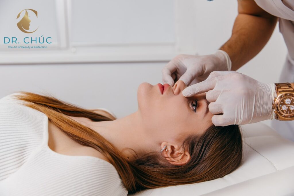 Tư vấn từ bác sĩ Chúc – Bí quyết giữ dáng mũi đẹp bền lâu